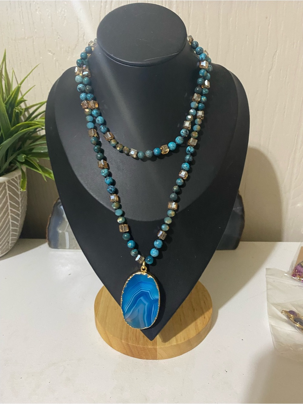 Blue Agate Pendant Beaded Necklace -